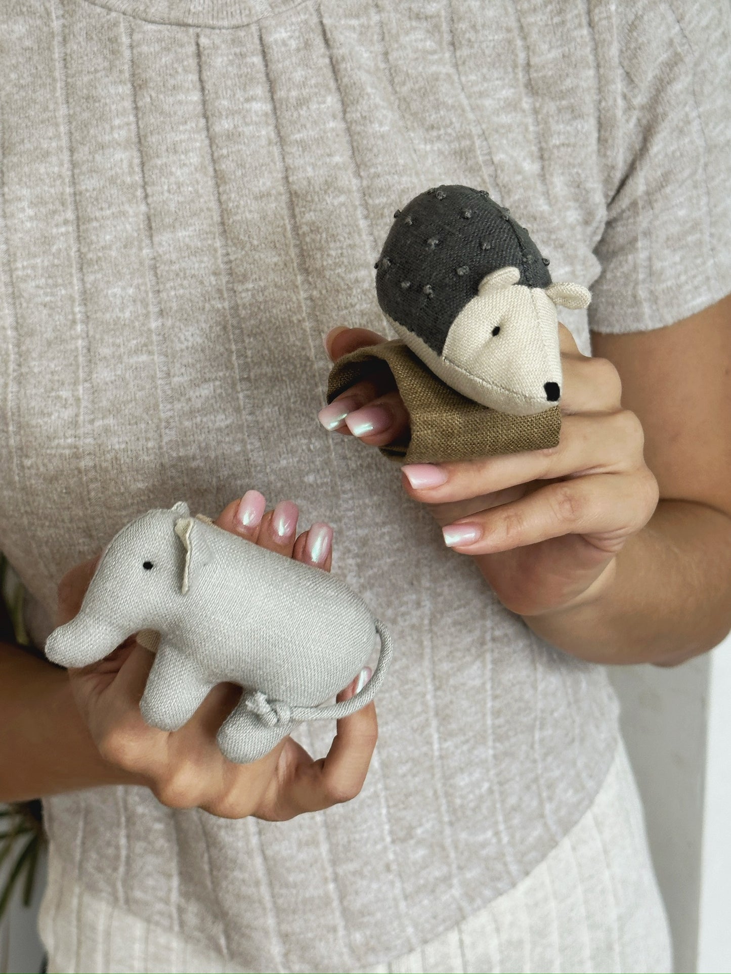 Tierrassel für Handgelenke aus Leine