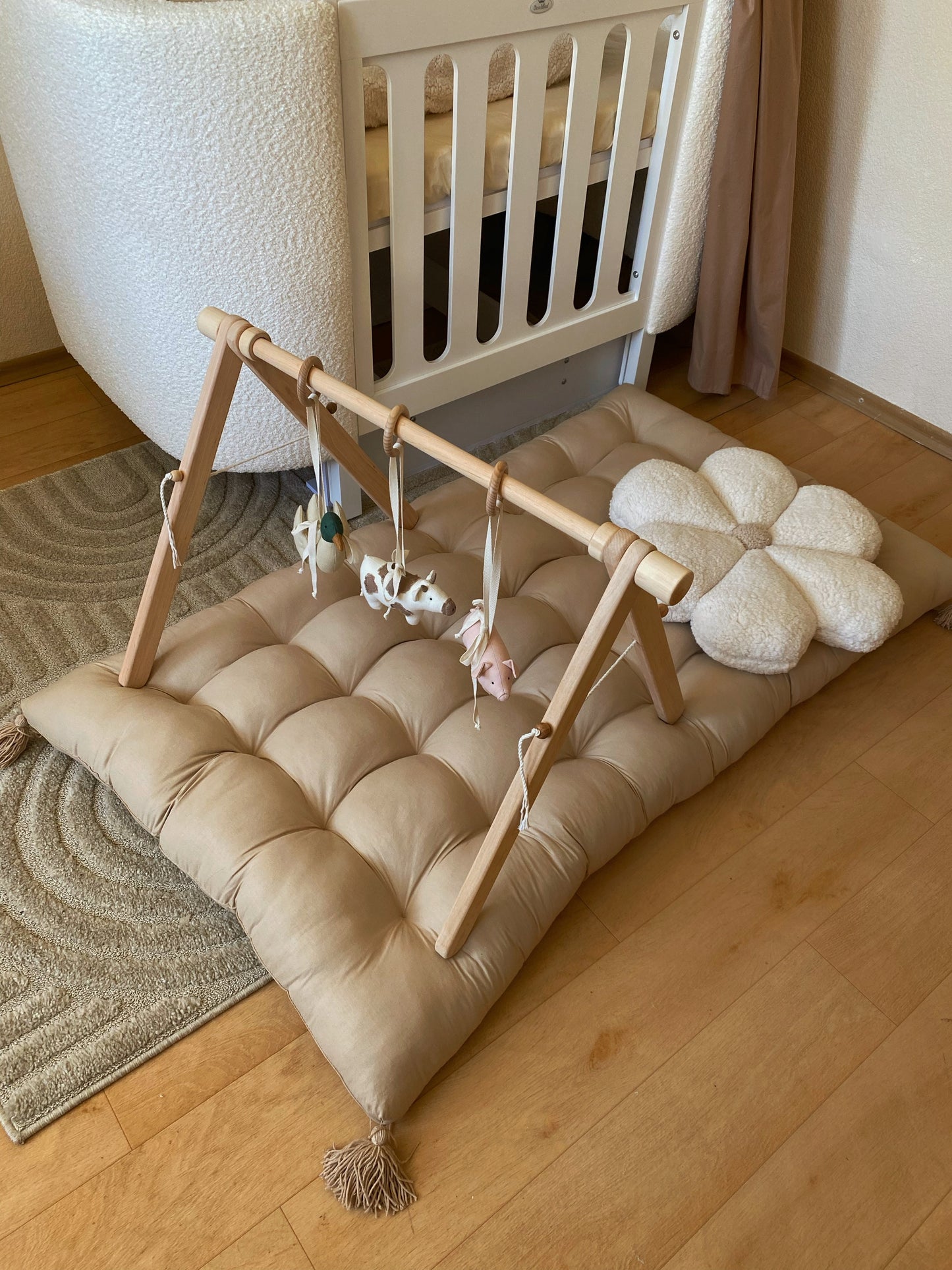 Spielbogenanhänger Set mit Leinetiere und Spielbogen