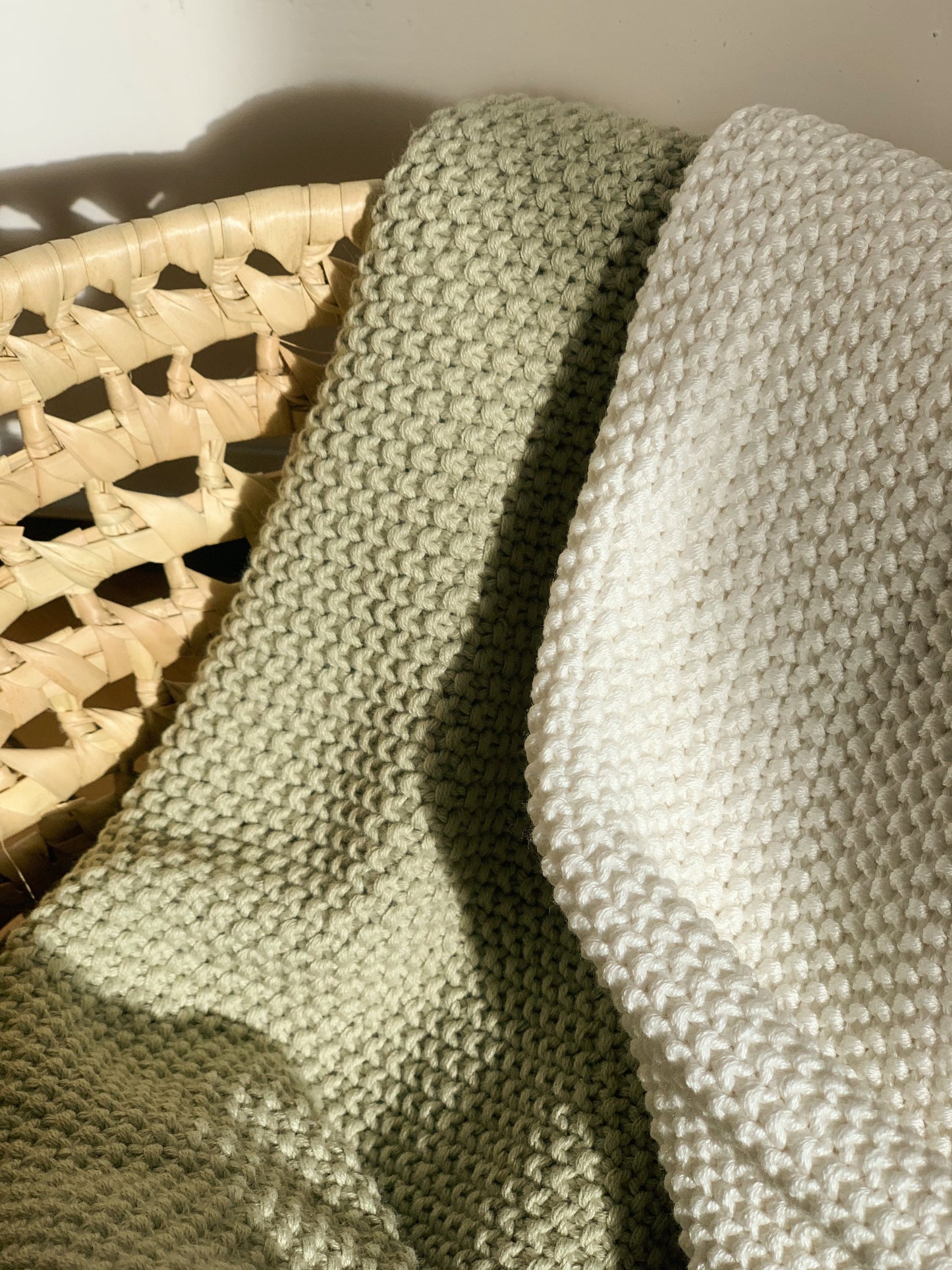 Strickdecke im klassischen Muster