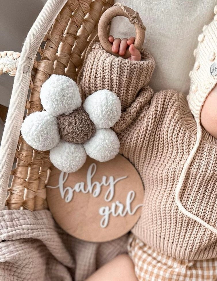 Anhänger/Rassel Blume aus Teddyplüsch