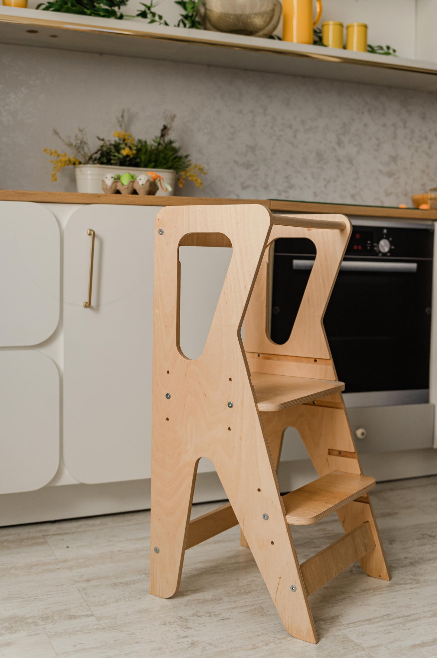 Lernturm WoodenTouch von vorne