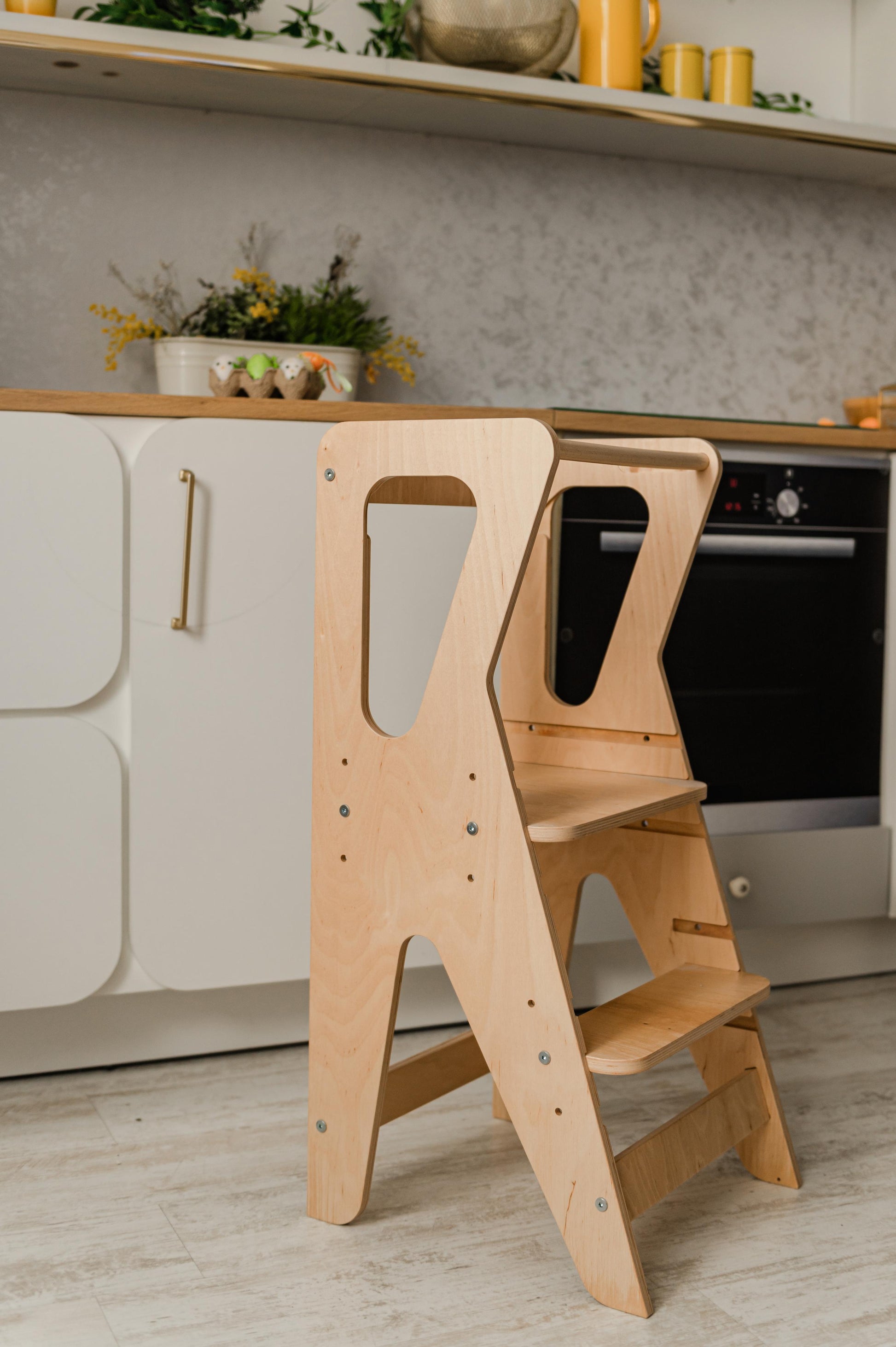 Lernturm WoodenTouch von vorne